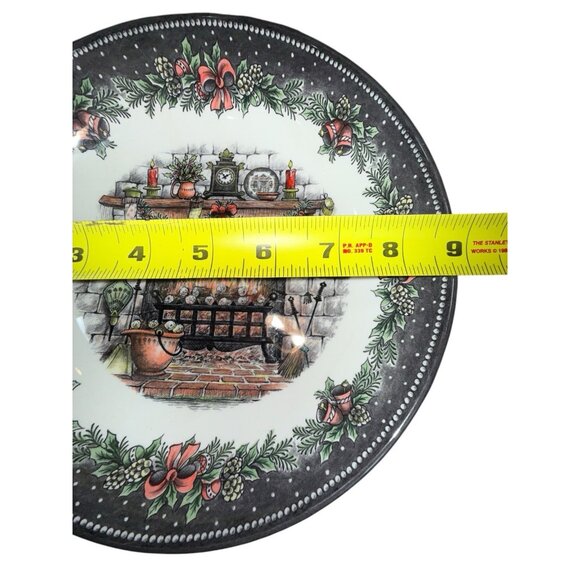 2 Royal Stafford Christmas Fireplace Cereal, Pasta, Soup Bowl 9" - Picture 2 of 7